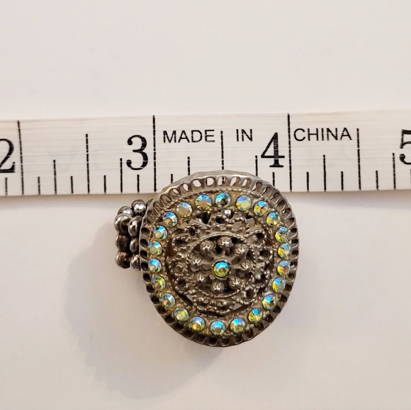 Statement Ring - Picture 3 of 12